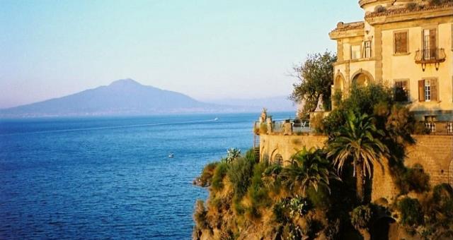Take advantage of your vacations to Sorrento along the many routes