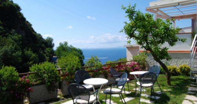 Looking for hospitality and top services for your stay in Sorrento? Choose Best Western Hotel La Solara